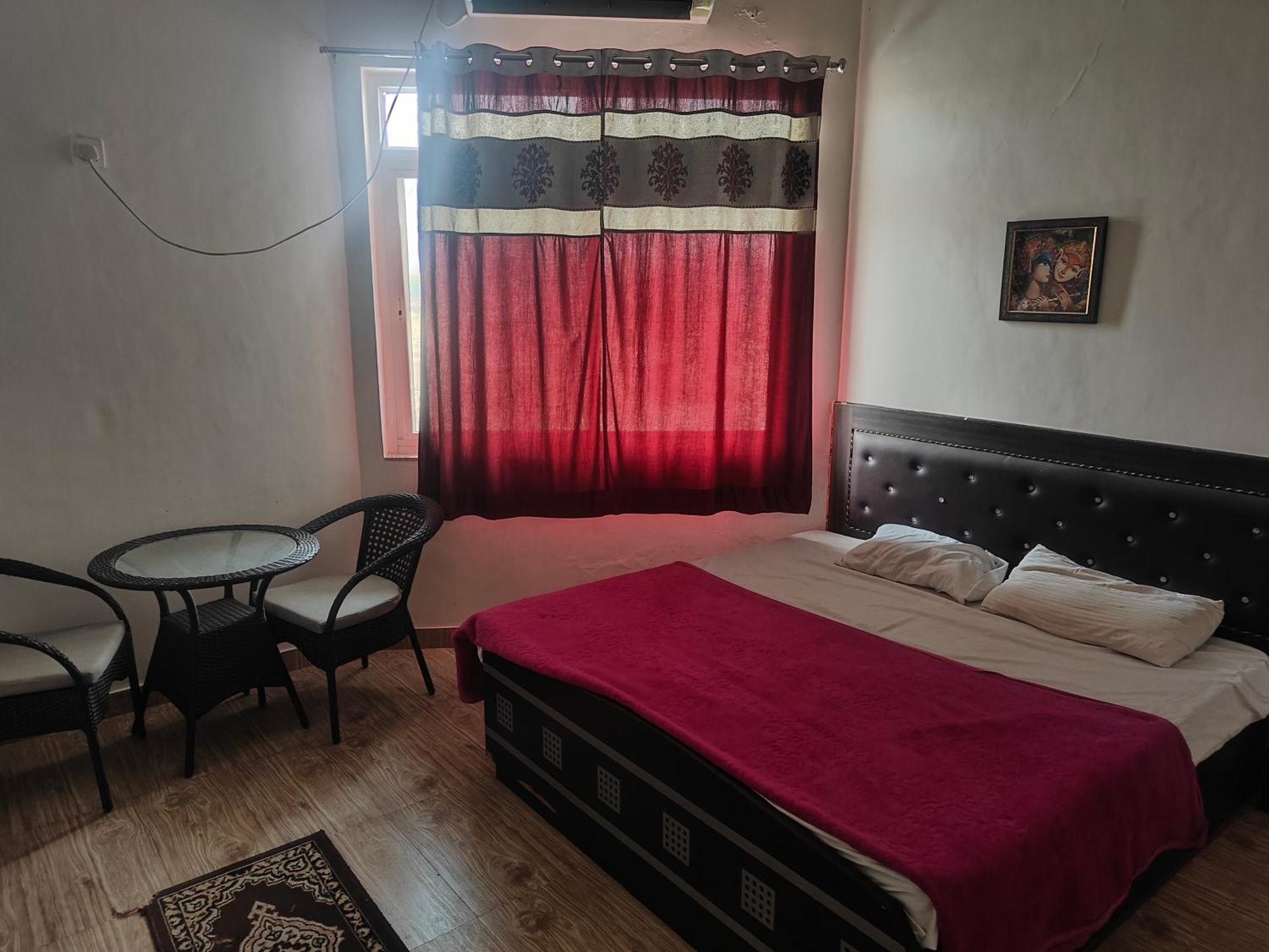 Resort Eden And Jaipur