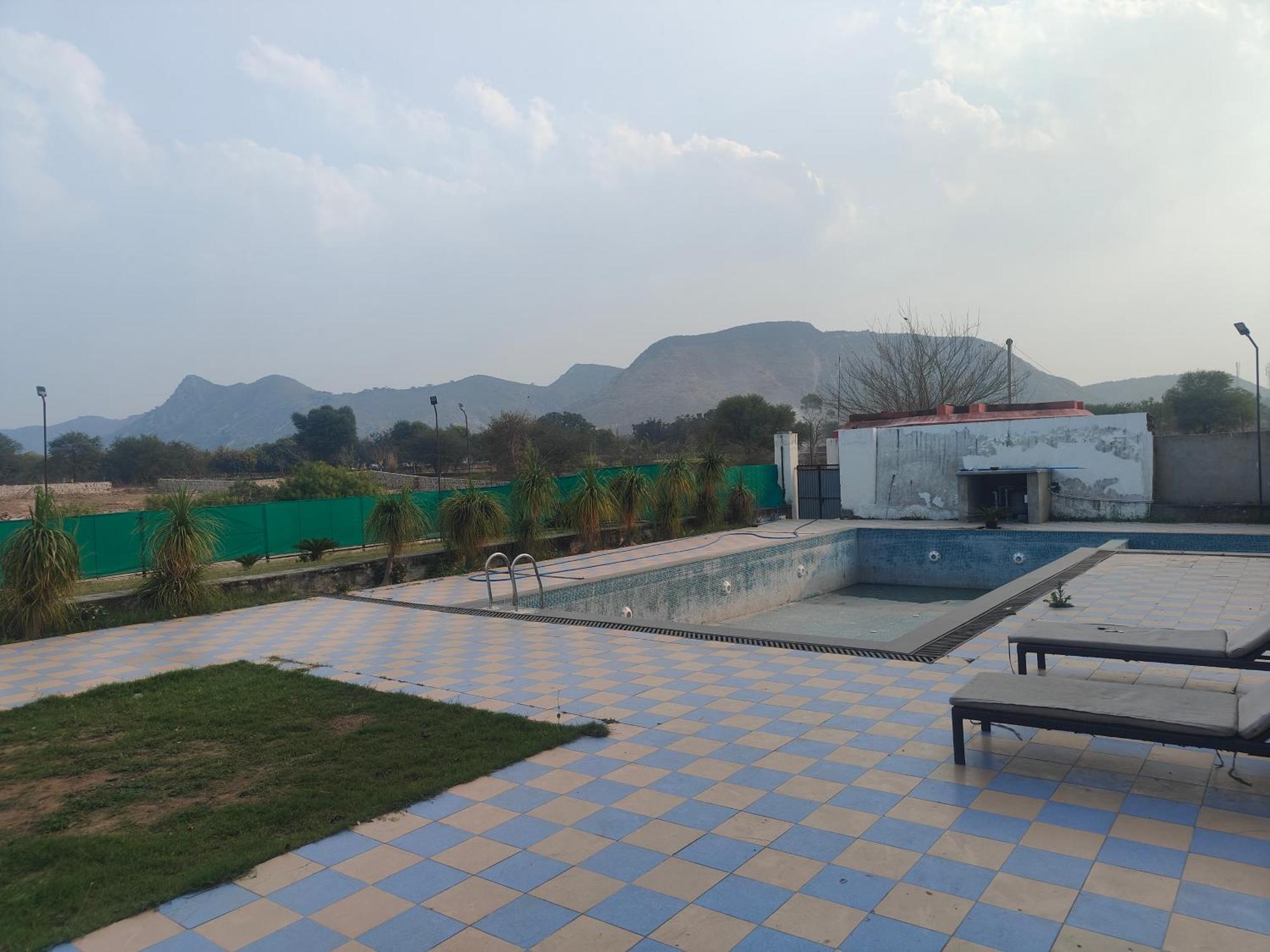 Resort Eden And Jaipur